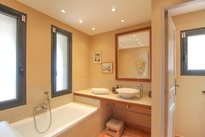 French property for sale in Peymeinade, Alpes-Maritimes - €1,645,000 - photo 13