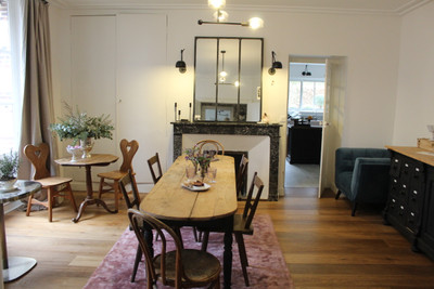 Longny au Perche, Charming 18thC town house - former coaching inn with walled garden. Beautifully presented.