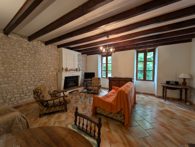 French property for sale in Le Pin, Charente-Maritime - €214,000 - photo 3