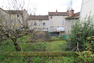 French property for sale in Montmorillon, Vienne - €46,600 - photo 1