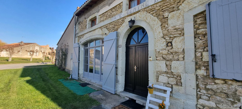 French property for sale in Saint-Martin-la-Pallu, Vienne - &#8364;351,750 - photo 8
