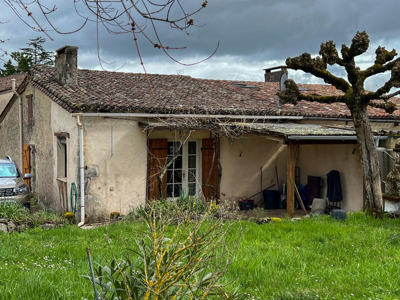 French property for sale in Loubès-Bernac, Lot-et-Garonne - €119,900 - photo 3