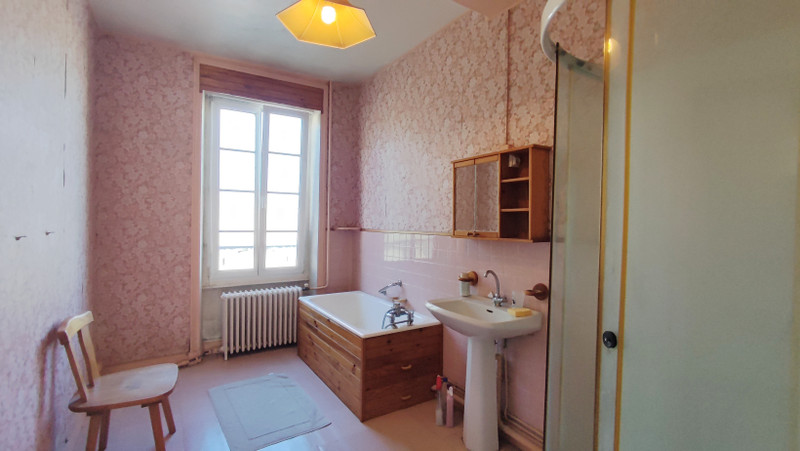 French property for sale in Isigny-sur-Mer, Calvados - €236,990 - photo 3