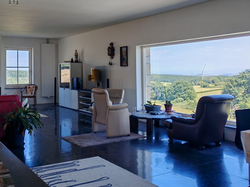 French property for sale in Lalizolle, Allier - €299,000 - photo 1