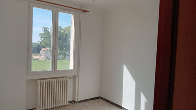 French property for sale in Gargas, Vaucluse - €398,000 - photo 8