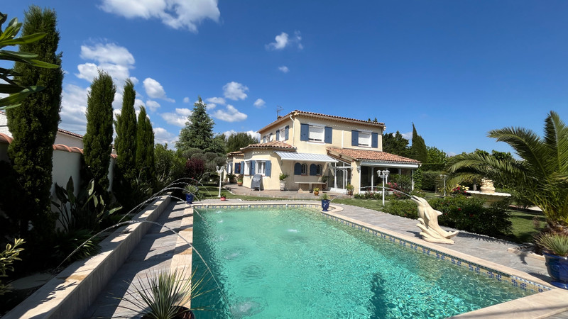 Maison à vendre à Rochefort-du-Gard, Gard - 699.000 € - photo 1