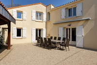 Maison à vendre à Charmé, Charente - 130.800 € - photo 4