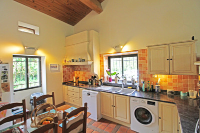 French property for sale in Saint-Félix-Lauragais, Haute-Garonne - €430,000 - photo 2