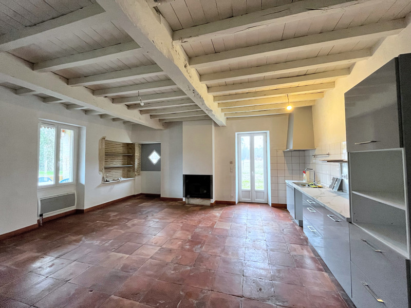 French property for sale in Casteljaloux, Lot-et-Garonne - €255,000 - photo 2