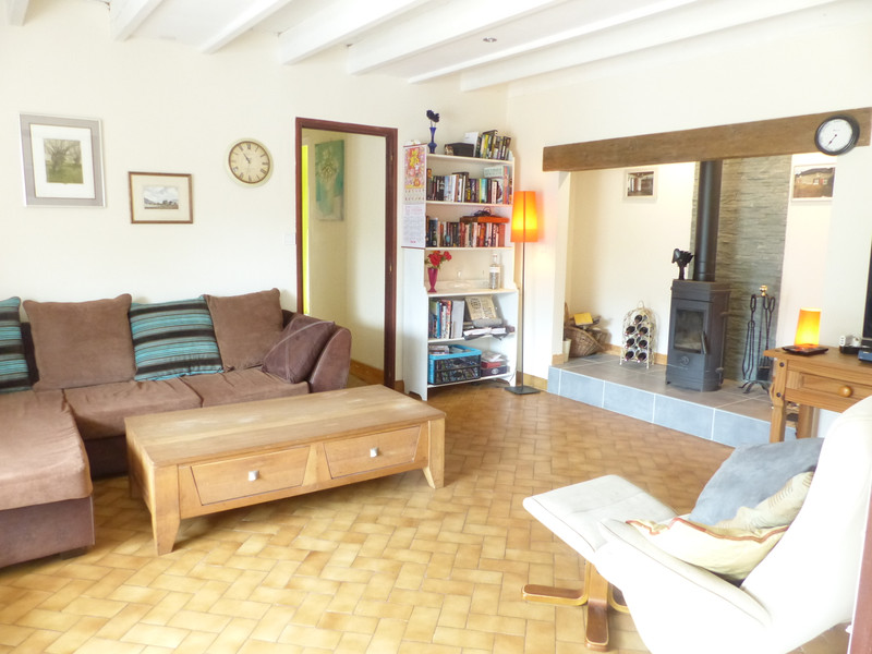 French property for sale in La Croix-Helléan, Morbihan - &#8364;180,000 - photo 4