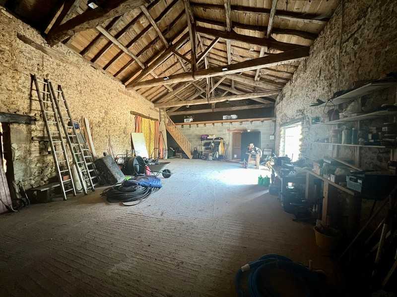 French property for sale in Étouars, Dordogne - €414,750 - photo 9