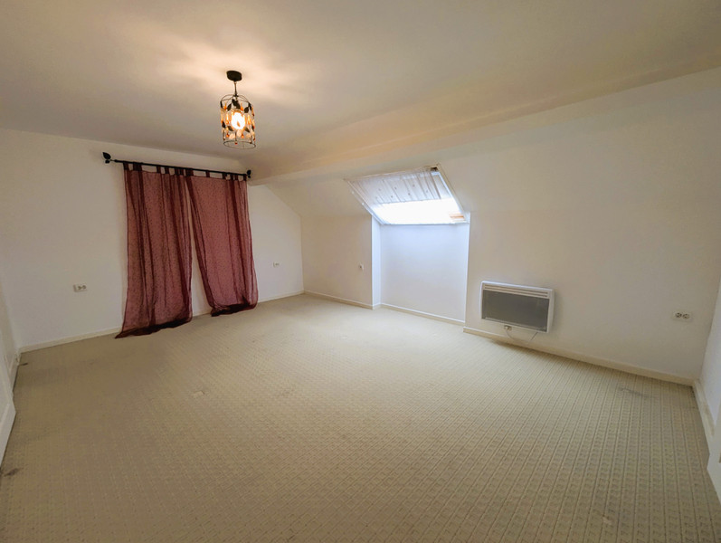 French property for sale in Longué-Jumelles, Maine-et-Loire - €158,000 - photo 13