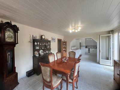 French property for sale in Boresse-et-Martron, Charente-Maritime - €397,500 - photo 3