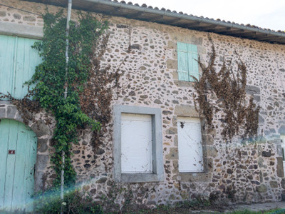 French property for sale in Pressignac, Charente - €68,600 - photo 1