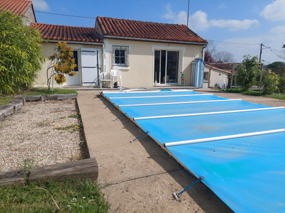 French property for sale in Soyaux, Charente - €232,000 - photo 9