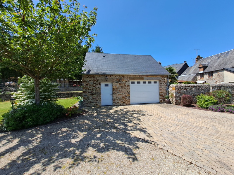 French property for sale in Lonlay-l'Abbaye, Orne - €283,000 - photo 4