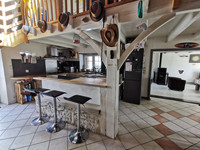 Maison à vendre à Courçon, Charente-Maritime - 230 000 € - photo 4