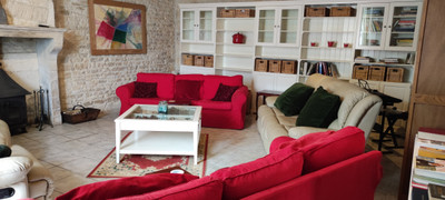 French property for sale in Chaunay, Vienne - €399,999 - photo 7