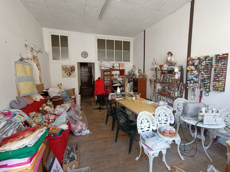 French property for sale in Auzances, Creuse - €69,900 - photo 6