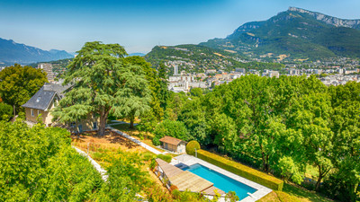 French property for sale in Chambéry, Savoie - €2,500,000 - photo 1