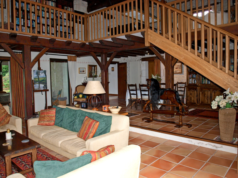 French property for sale in Bouteilles-Saint-Sébastien, Dordogne - €381,600 - photo 8