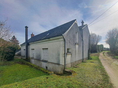 French property for sale in Noyant-Villages, Maine-et-Loire - €150,000 - photo 1