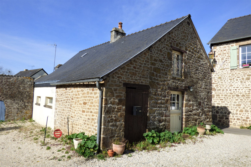 House for sale in Lassay-les-Châteaux - Mayenne - UNDER OFFER Perfect ...