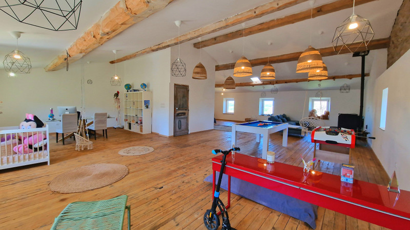 French property for sale in Moux, Aude - €450,000 - photo 7