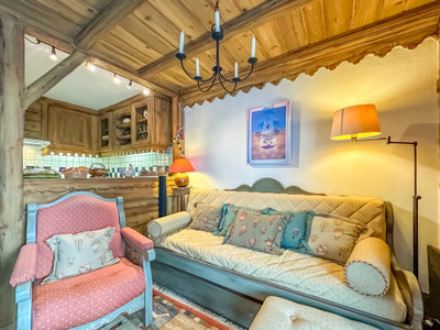 Furnished 1 bedroom, ski in ski out apartment  on the piste in Courchevel 1850 with garage, cave, ski locker