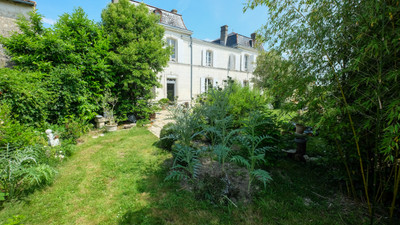 Maison à vendre à Essouvert, Charente-Maritime, Poitou-Charentes, avec Leggett Immobilier