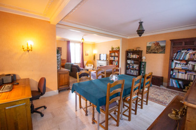 French property for sale in Descartes, Indre-et-Loire - €201,824 - photo 2