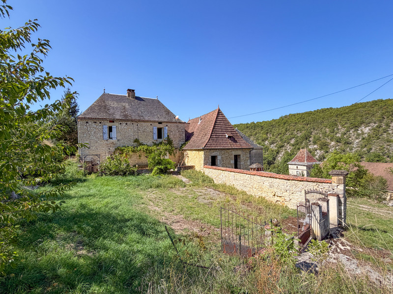 French property for sale in Saint-Clair, Lot - €214,000 - photo 3