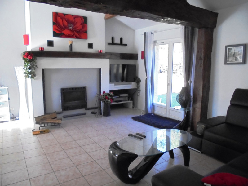 French property for sale in Saint-Martin-de-Ribérac, Dordogne - &#8364;230,050 - photo 8