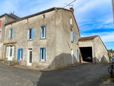 French property for sale in Beaulieu-sur-Sonnette, Charente - €144,900 - photo 5