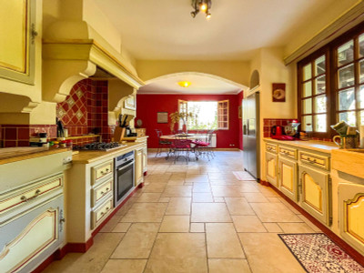 French property for sale in Terrasson-Lavilledieu, Dordogne - €598,500 - photo 7