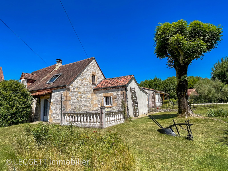 French property for sale in Saint-Projet, Lot - €267,000 - photo 2