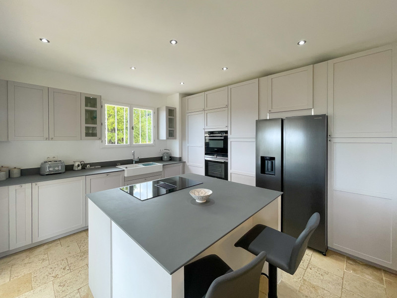 French property for sale in Seillans, Var - €730,000 - photo 3