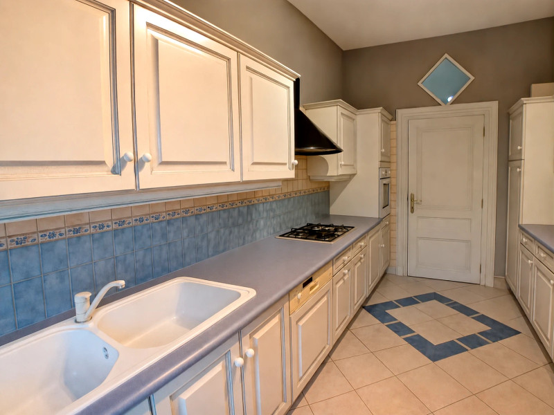 French property for sale in Thouars, Deux-Sèvres - €452,127 - photo 4