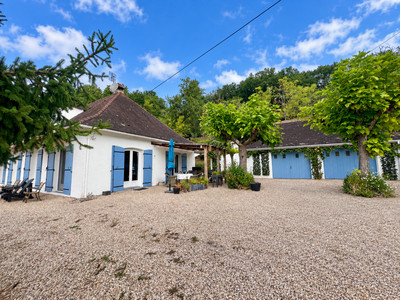 French property for sale in Saint-Antoine-de-Breuilh, Dordogne - €340,000 - photo 1
