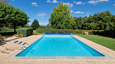 French property for sale in Saint-Christophe-de-Double, Gironde - €799,000 - photo 1