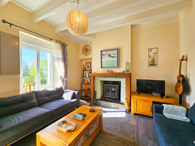 French property for sale in Guémené-sur-Scorff, Morbihan - €101,000 - photo 1