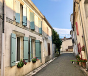 French property, houses and homes for sale in Duras Lot-et-Garonne Aquitaine