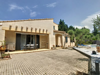 Maison à vendre à Les Angles, Gard - 549.000 € - photo 1