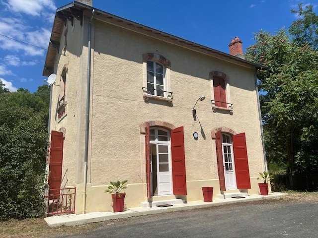 French property for sale in Audes, Allier - €225,000 - photo 0