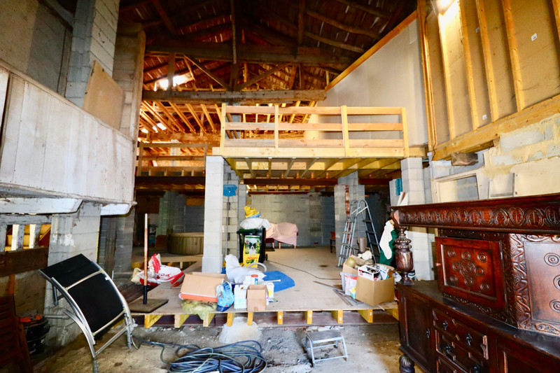 French property for sale in Montbron, Charente - €260,000 - photo 14