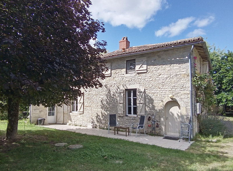 French property for sale in Courcôme, Charente - €301,847 - photo 2
