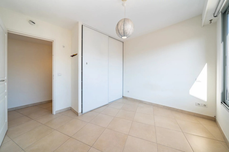 French property for sale in Nice, Alpes-Maritimes - €620,000 - photo 9