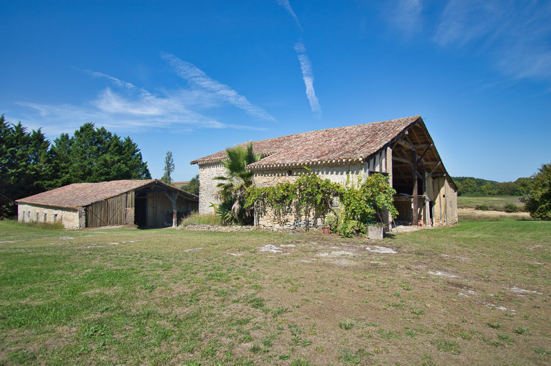 French property for sale in Monbahus, Lot-et-Garonne - €445,000 - photo 9