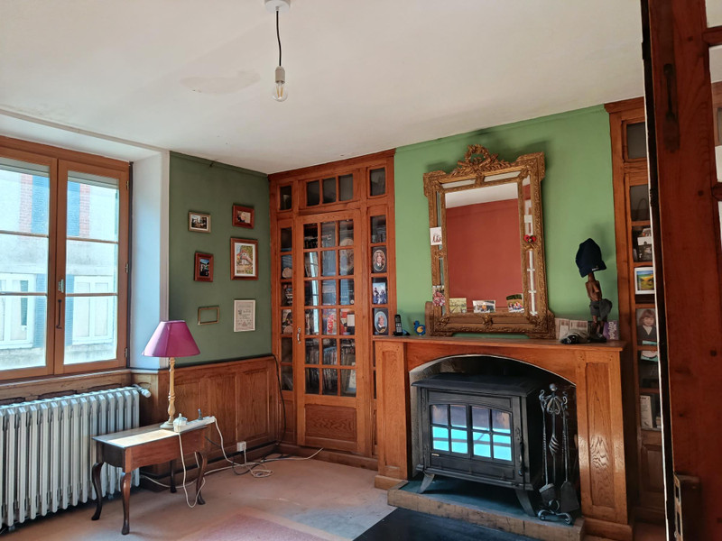 French property for sale in Bénévent-l'Abbaye, Creuse - €189,000 - photo 2