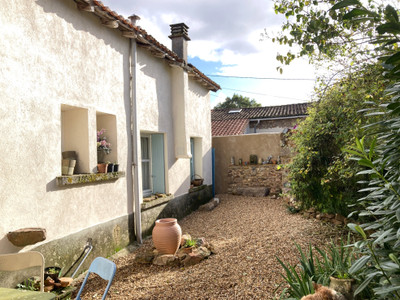 French property for sale in Millac, Vienne - €82,500 - photo 8